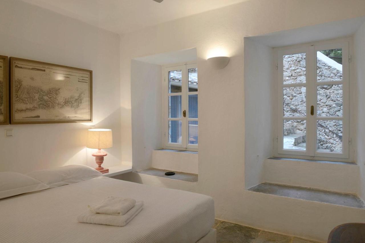 Patrick & Joan Leigh Fermor House Bed & Breakfast Kardamýli Eksteriør bilde