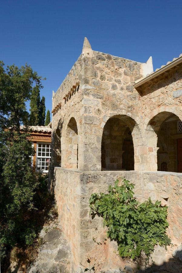 Patrick & Joan Leigh Fermor House Bed & Breakfast Kardamýli Eksteriør bilde