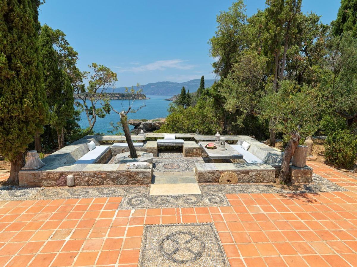 Patrick & Joan Leigh Fermor House Bed & Breakfast Kardamýli Eksteriør bilde